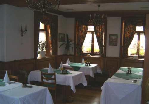 Landhotel Krone Konigsbach-Stein Экстерьер фото